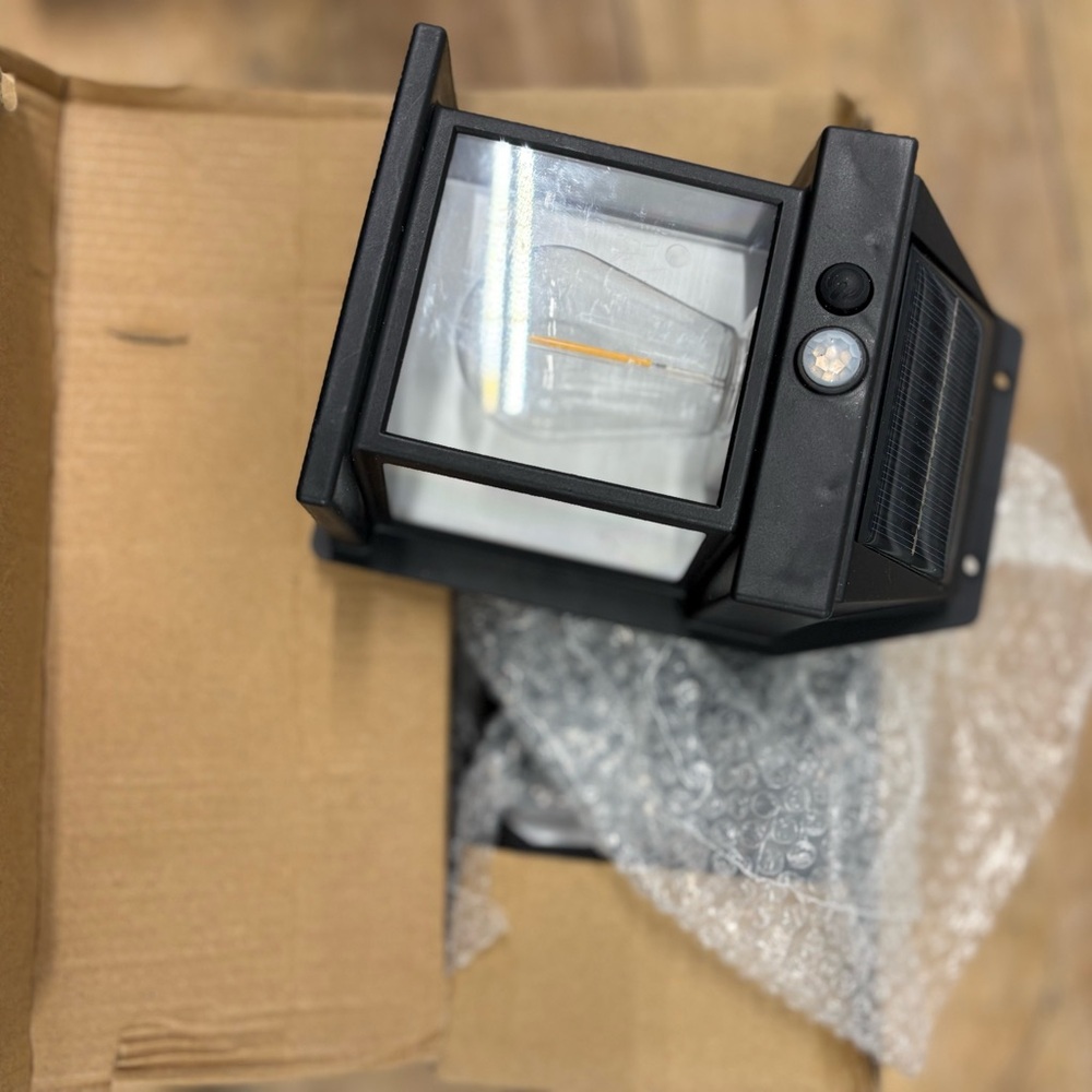 Black Solar-Powered light four pack